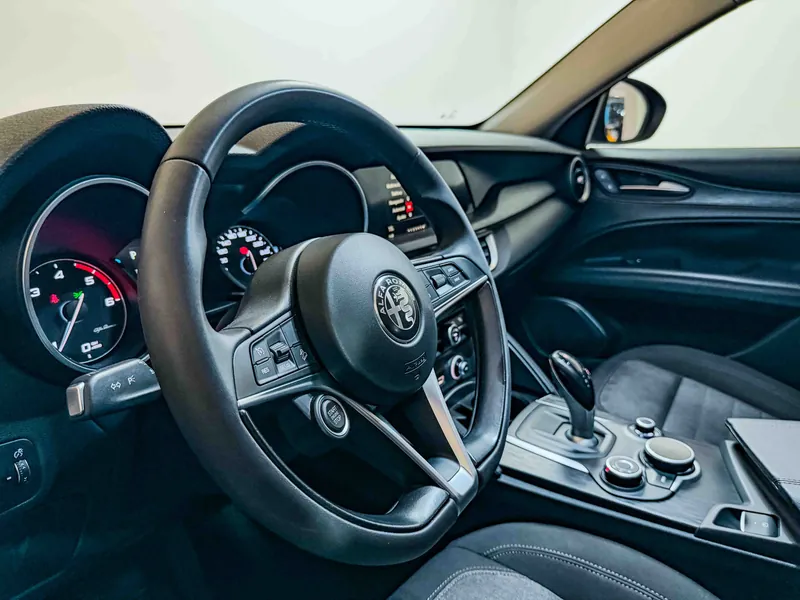 Alfa Romeo Stelvio 2.2 JTDM Basis 2WD imagen 14