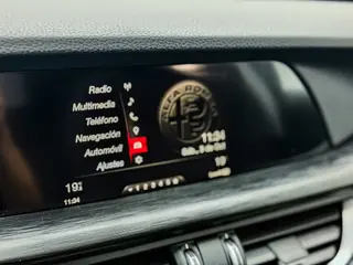 Alfa Romeo Stelvio 2.2 JTDM Basis 2WD miniatura 20