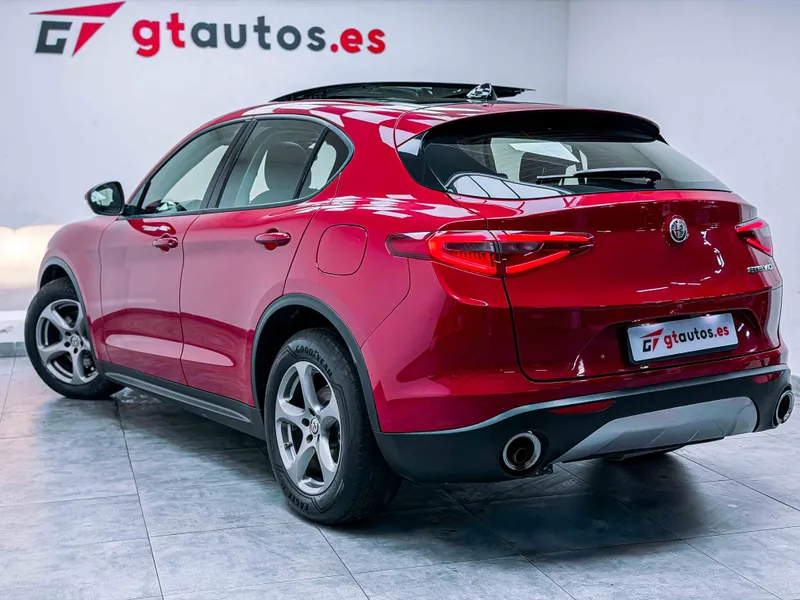 Alfa Romeo Stelvio 2.2 JTDM Basis 2WD imagen 2