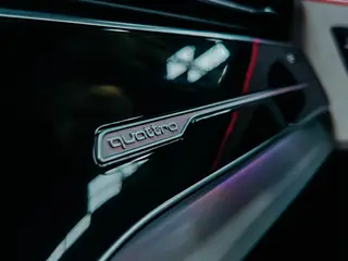 Audi Q8 SQ8 miniatura 21