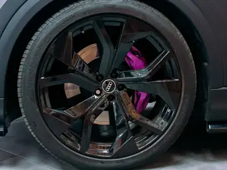 Audi Q8 SQ8 miniatura 18
