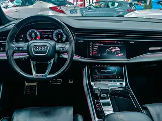Audi Q8 SQ8 miniatura 4