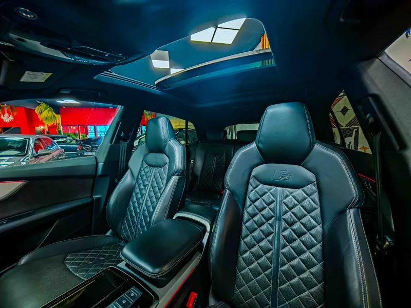 Audi Q8 SQ8 imagen 11