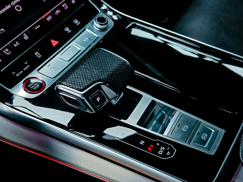 Audi Q8 SQ8 imagen 19