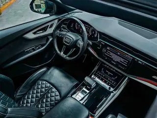 Audi Q8 SQ8 miniatura 10