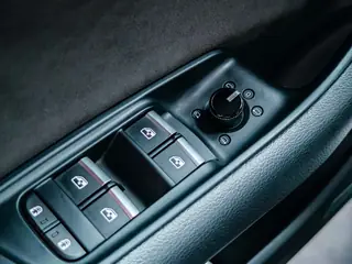 Audi Q8 SQ8 miniatura 15