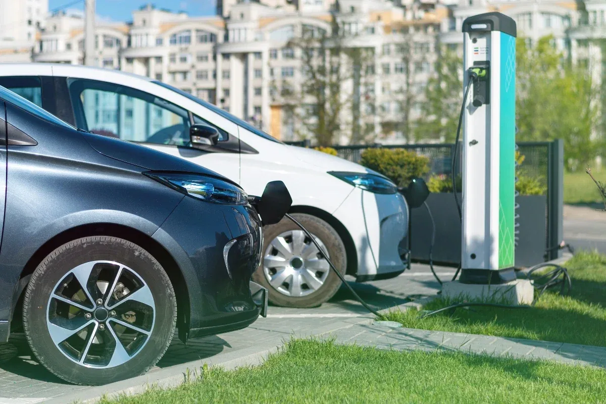 Ayudas para comprar un coche eléctrico de segunda mano en 2025