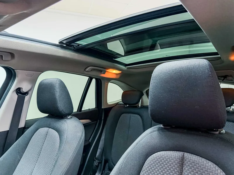 BMW X1 sDrive 18i Advantage imagen 8
