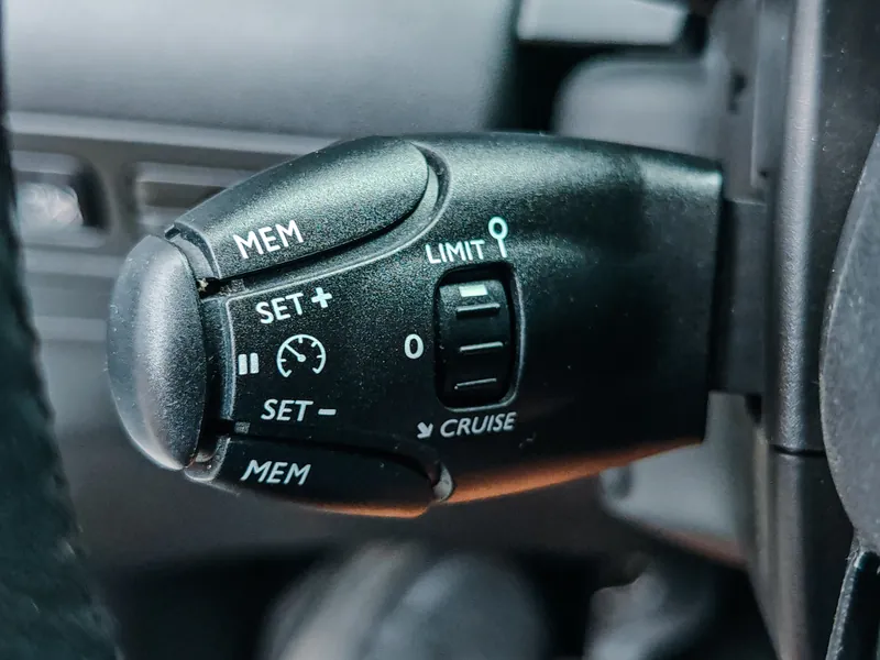 Citroën C3 Aircross 1.6 Blue-HDi Shine imagen 25