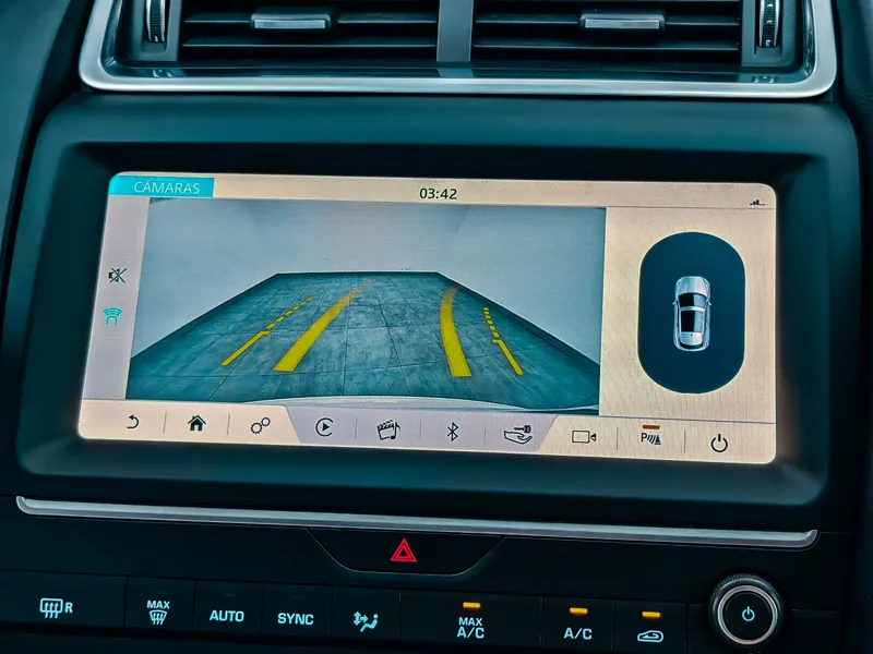Jaguar E-PACE D150 Basis imagen 5