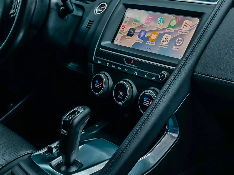 Jaguar E-PACE D150 S AWD imagen 17