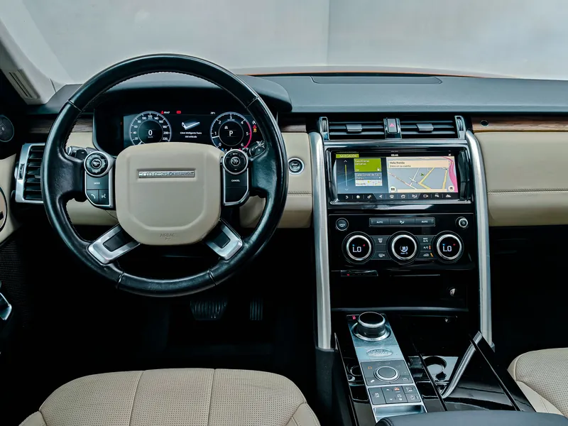 Land-Rover Discovery 5 2.0 TD Sd4 SD4 HSE imagen 4