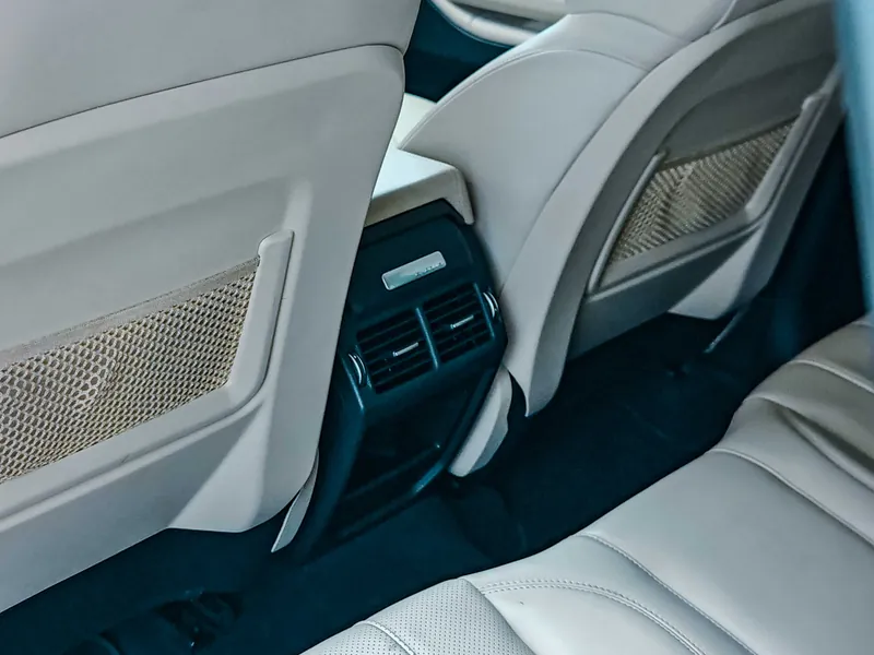 Land-Rover Range Rover Evoque 2.0 Sd4 HSE imagen 19