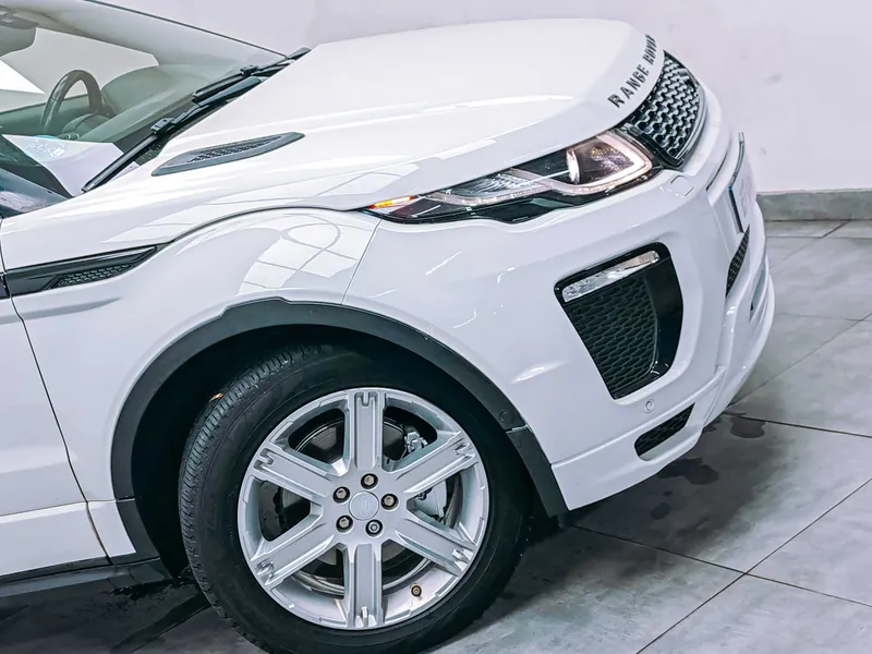 Land-Rover Range Rover Evoque 2.0 Td4 SE Dynamic imagen 18