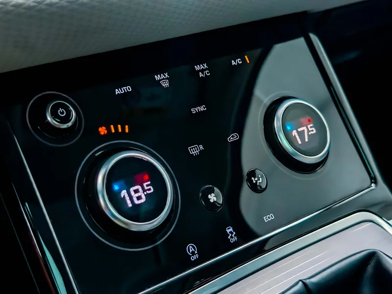 Land-Rover Range Rover Evoque D150 Mild-Hybrid S imagen 5