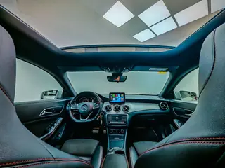 Mercedes-Benz CLA 200 d AMG Line miniatura 4