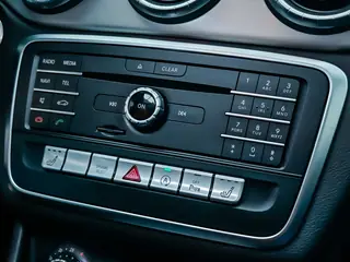 Mercedes-Benz CLA 200 d AMG Line miniatura 8