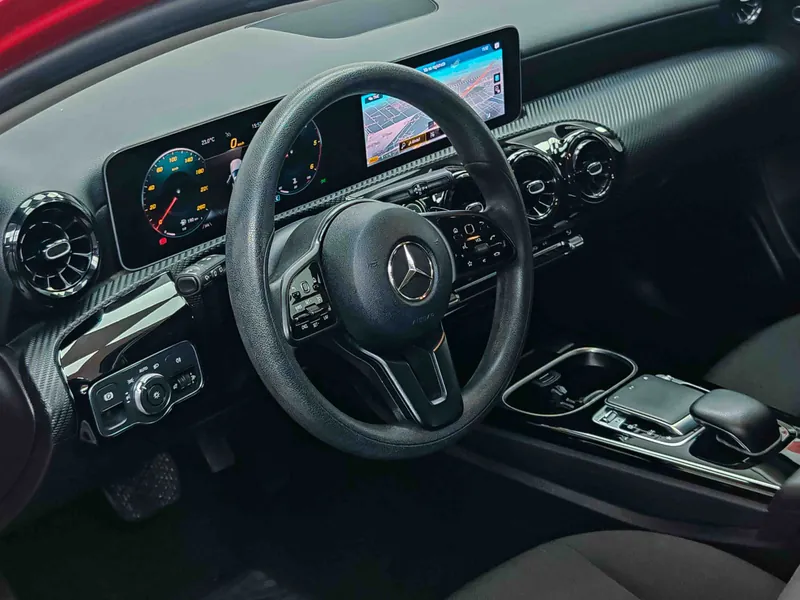Mercedes-Benz Clase A 180d imagen 9