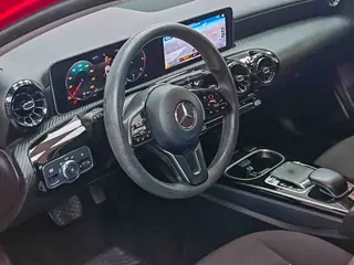 Mercedes-Benz Clase A 180d miniatura 14