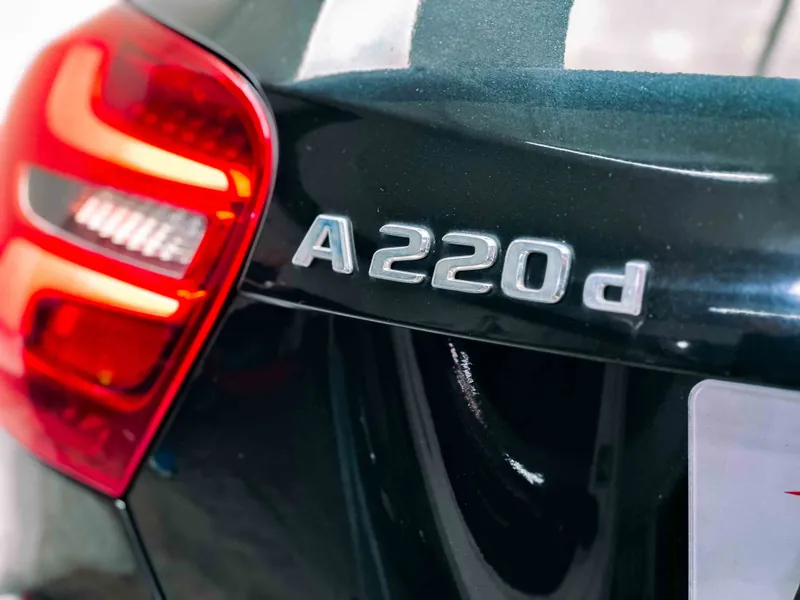 Mercedes-Benz Clase A 220 CDI BlueEfficiency AMG Sport Edition black imagen 1