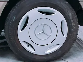 Mercedes-Benz Clase C C180 CLASSIC miniatura 19