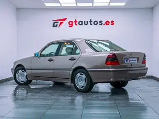 Mercedes-Benz Clase C C180 CLASSIC miniatura 2