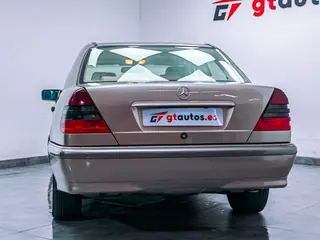 Mercedes-Benz Clase C C180 CLASSIC miniatura 23