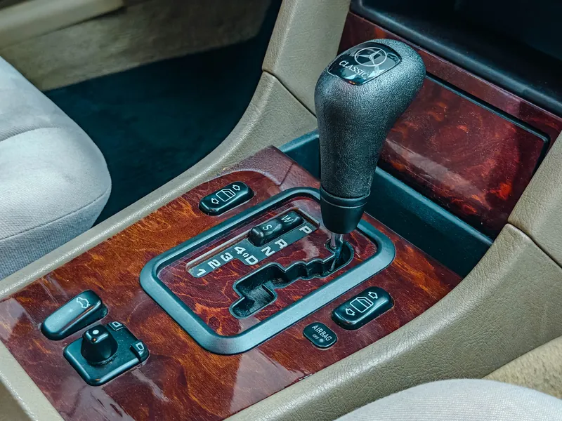 Mercedes-Benz Clase C C180 CLASSIC imagen 12