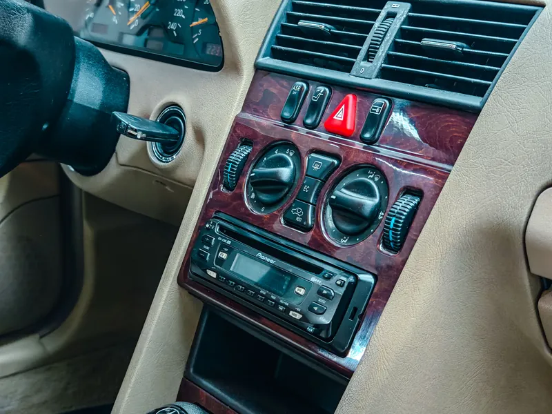 Mercedes-Benz Clase C C180 CLASSIC imagen 11