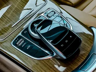 Mercedes-Benz Clase C 220 CDI BLUETEC miniatura 6