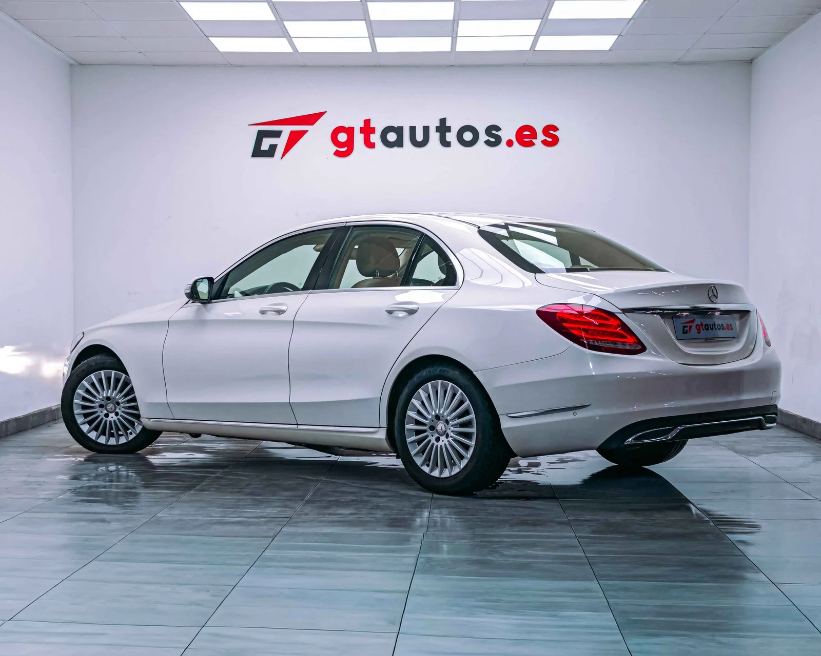 Mercedes-Benz Clase C 220 CDI BLUETEC imagen 1