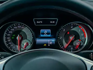 Mercedes-Benz GLA 220 d 4Matic AMG Line miniatura 4