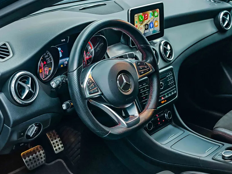Mercedes-Benz GLA 220 d 4Matic AMG Line imagen 15