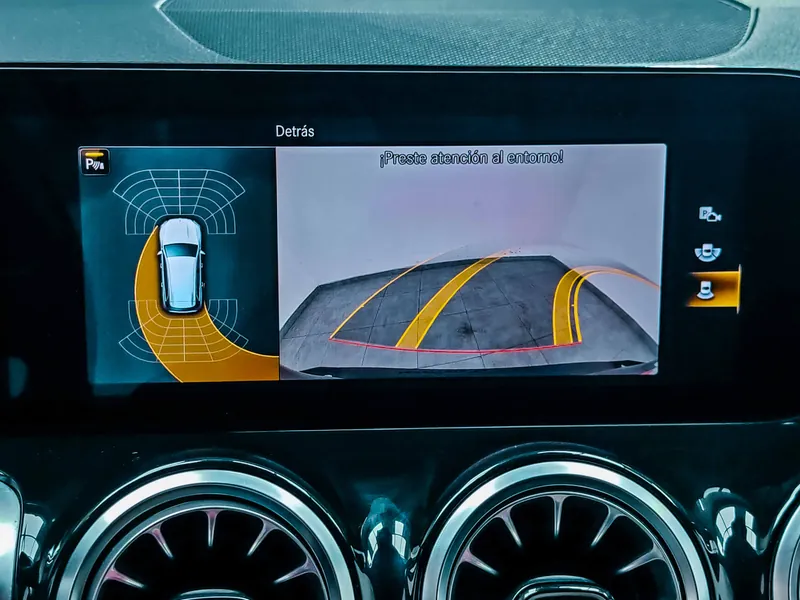 Mercedes-Benz GLB 200 AMG Line imagen 7