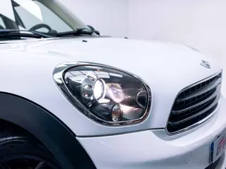 Mini Countryman ONE D miniatura 12