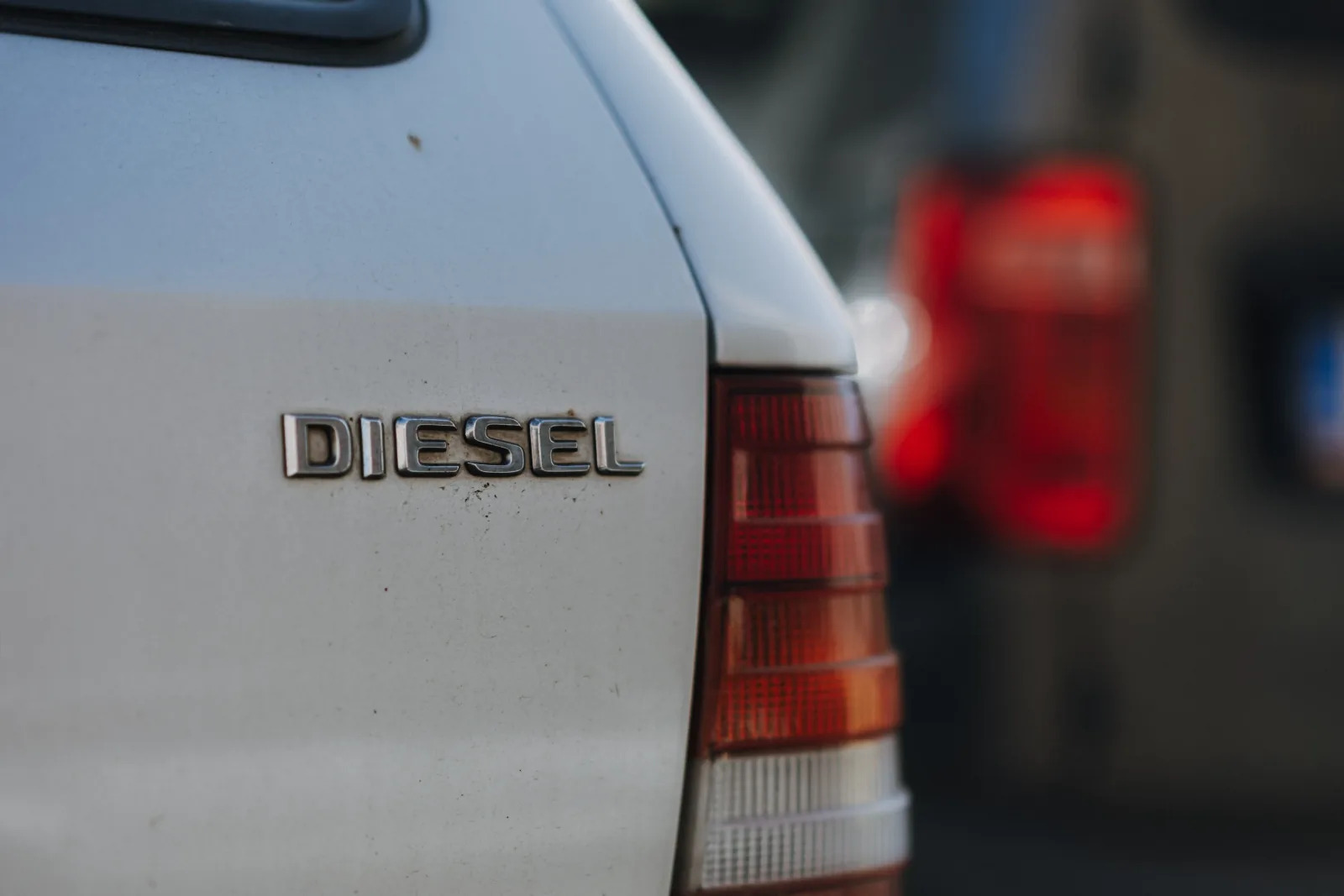 Del diésel de 2010 al híbrido de 2026: por qué el mercado de ocasión tarda tanto en cambiar