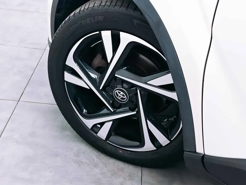 Toyota C-HR 1.8 Hybrid Dynamic Plus imagen 20
