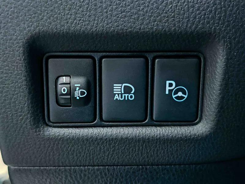 Toyota C-HR 1.8 Hybrid Dynamic Plus imagen 8