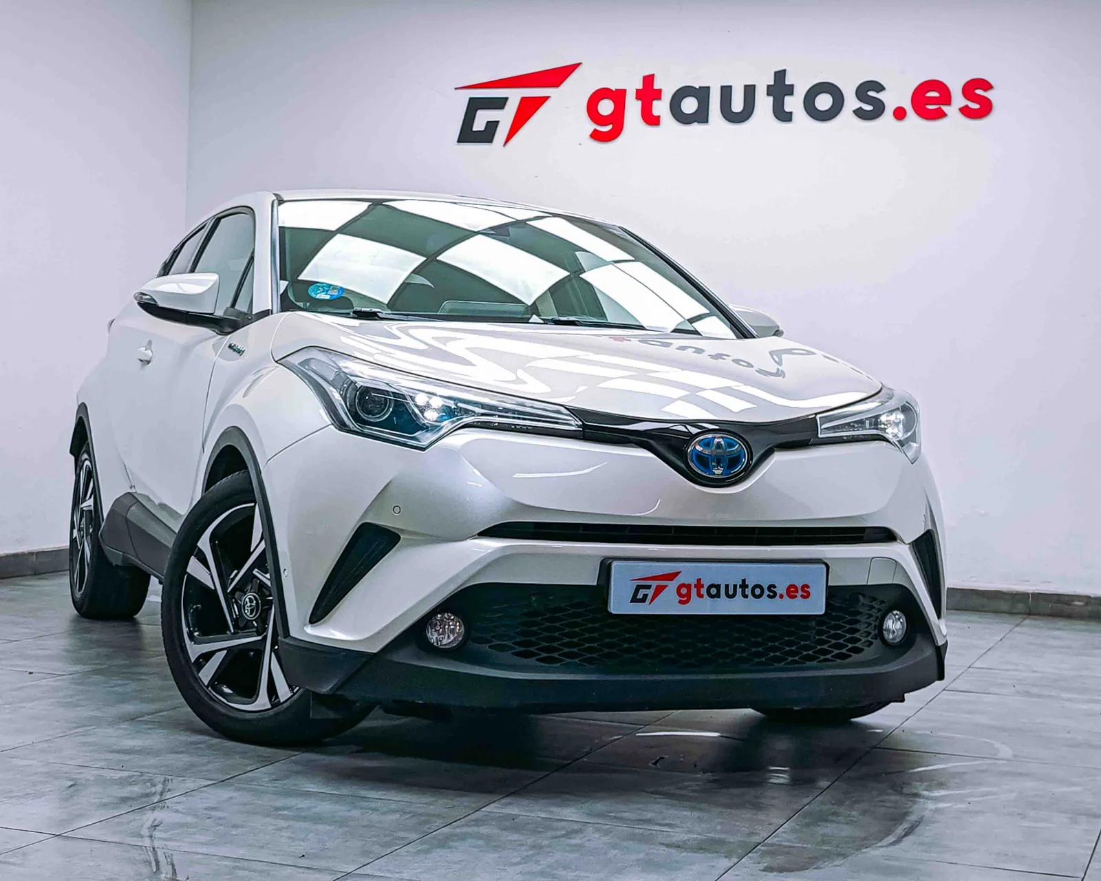 Toyota C-HR 1.8 Hybrid Dynamic Plus imagen 1