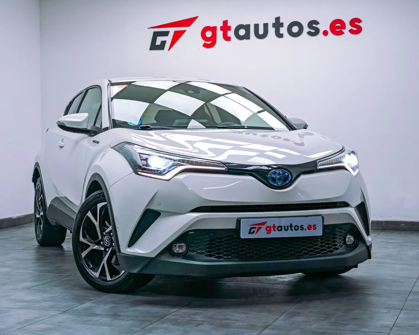 Toyota C-HR 125H Style Plus imagen 1