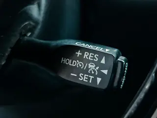 Toyota C-HR 1.8 Hybrid Advance miniatura 25