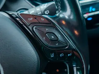 Toyota C-HR 1.8 Hybrid Advance miniatura 10