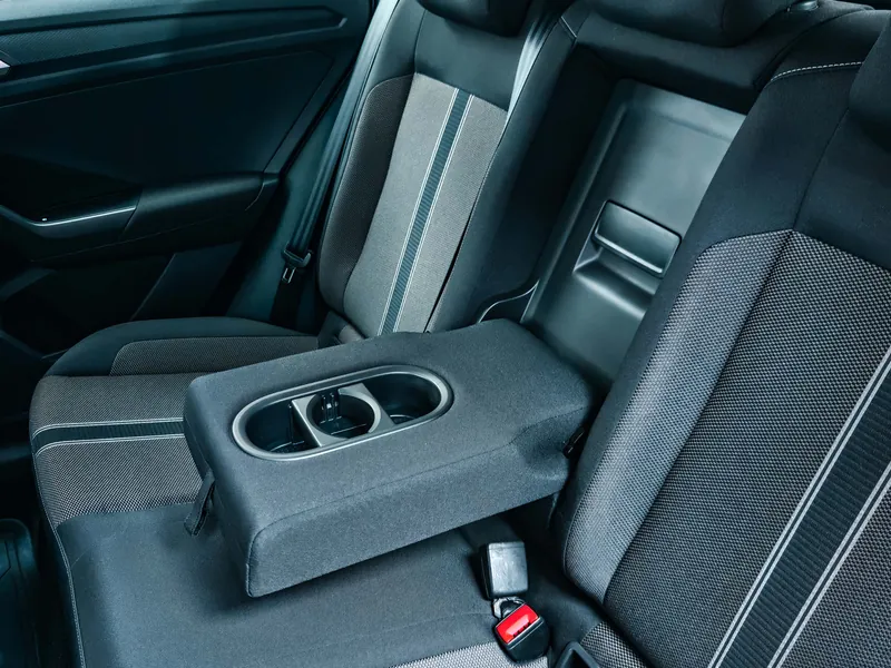 Volkswagen T-Roc 1.0 TSI Advance Style imagen 19