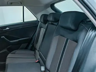 Volkswagen T-Roc 1.0 TSI Advance Style miniatura 18