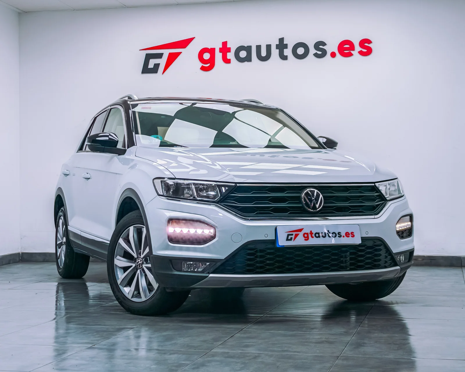 Volkswagen T-Roc 1.0 TSI Advance Style imagen 1