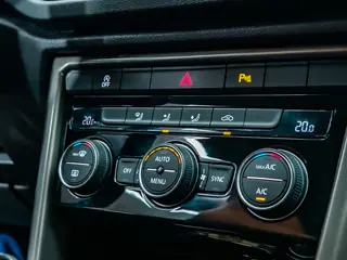 Volkswagen T-Roc 1.0 TSI Advance Style miniatura 6