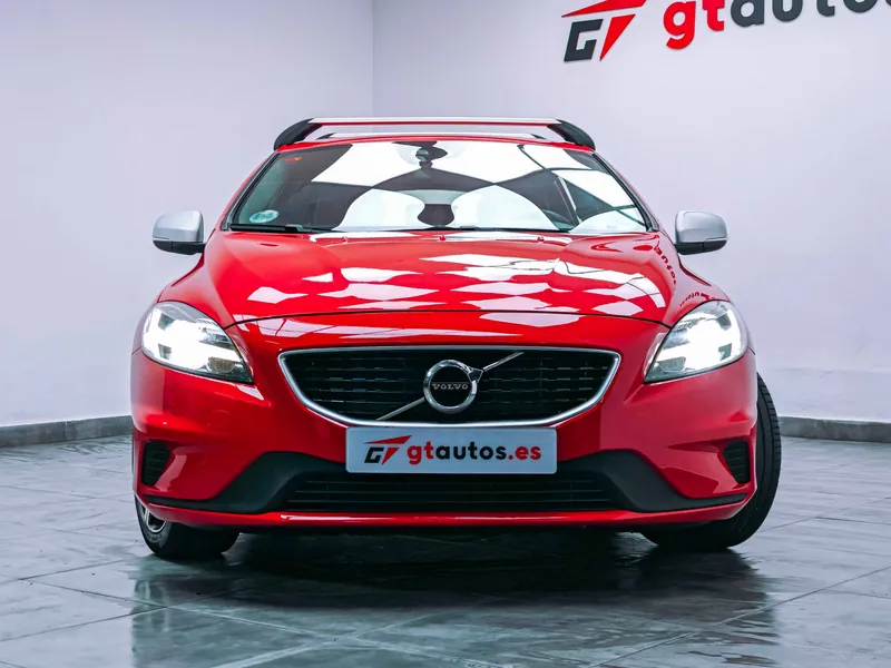 Volvo V40 2.0 D3 R-Design Momentum imagen 17