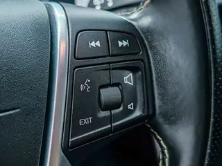 Volvo V40 2.0 D3 R-Design Momentum miniatura 7