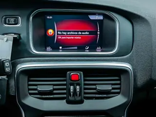 Volvo V40 2.0 D3 R-Design Momentum miniatura 5