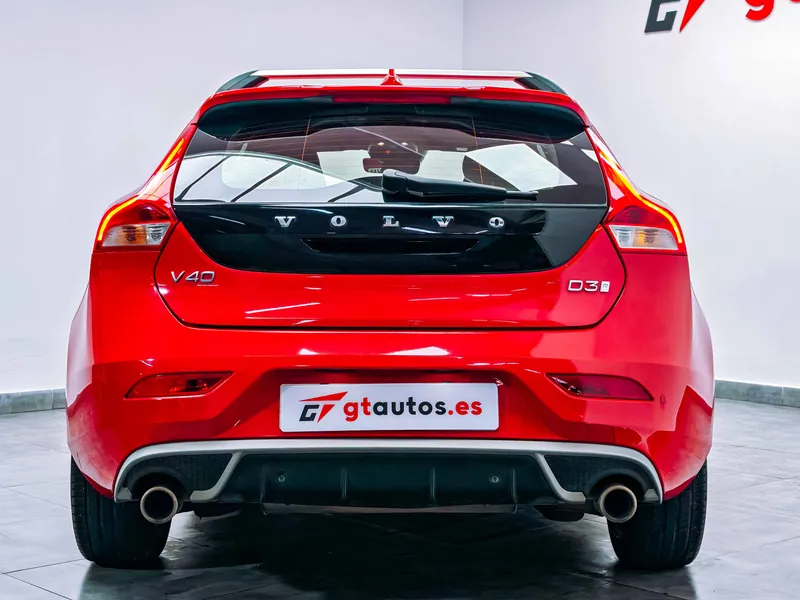 Volvo V40 2.0 D3 R-Design Momentum imagen 28